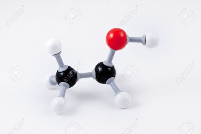 -structure-de-la-molécule-d-éthanol.jpg